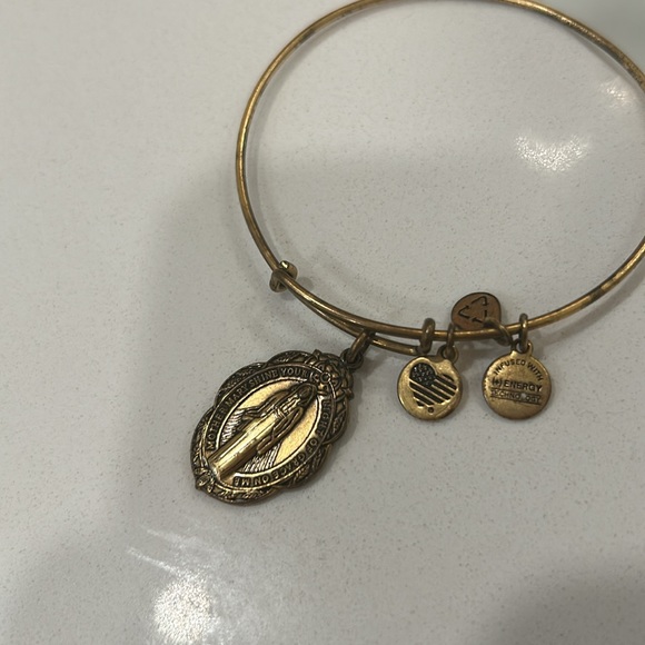 The Virgin Mary Alex and Ani Bracelet - Picture 3 of 4